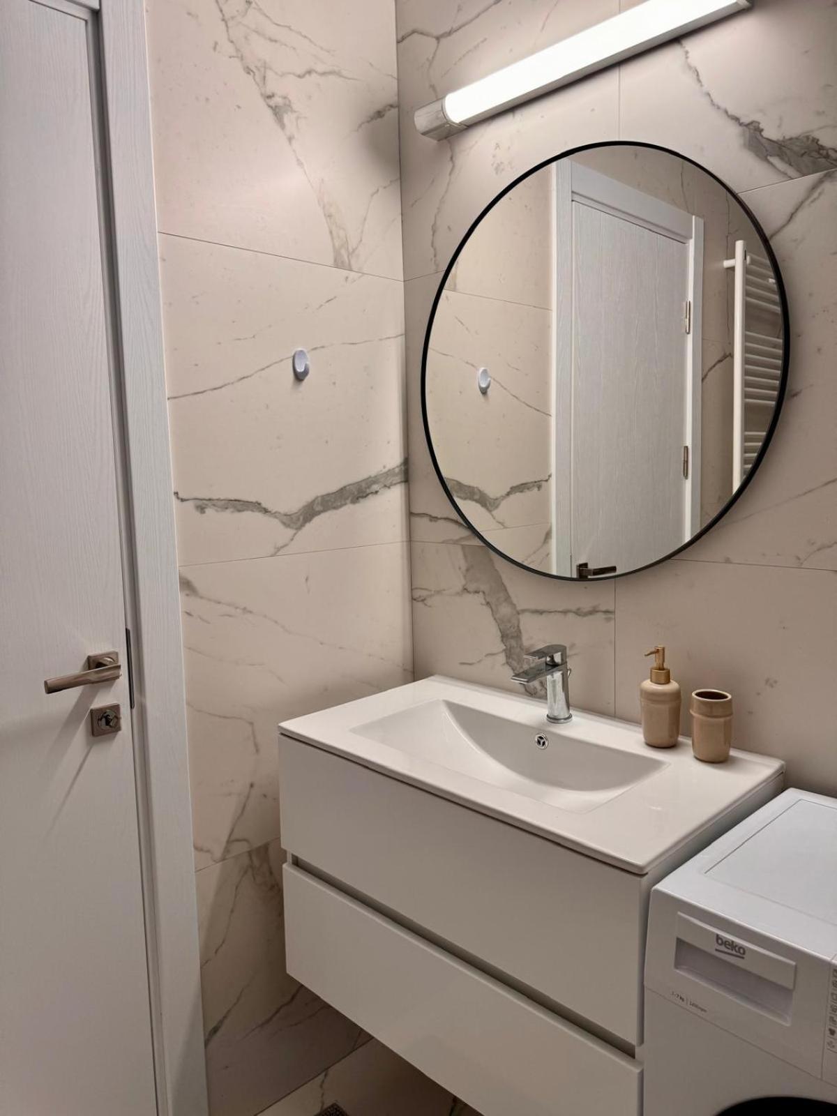 Cozy Apartment Бухарест Екстер'єр фото